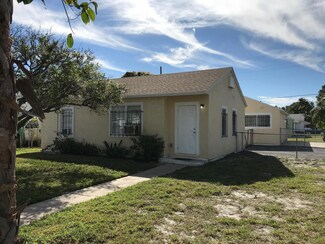 5014 Pinewood Ave, West Palm Beach, FL 33407