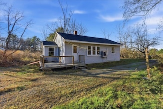 394 Highland Ave, Gardiner, ME 04345
