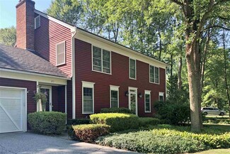 271 Olde Orchard Ln, Shelburne, VT 05482