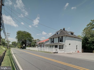 511 Old North Point Rd, Baltimore, MD 21224