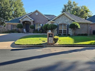 2822 Gloucester Dr, Tyler, TX 75707