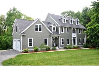 27 Fairlawn Ln, Lexington, MA 02420