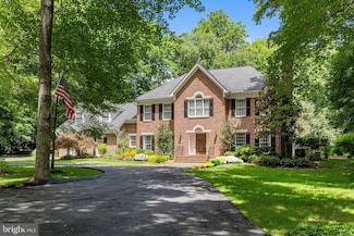 9800 Arnon Chapel Rd, Great Falls, VA 22066