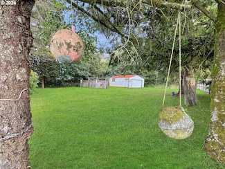 6404 Sandridge Rd, Long Beach, WA 98631