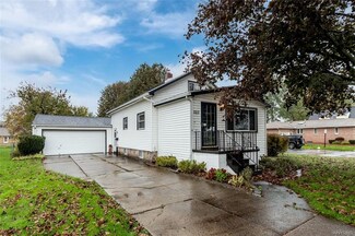523 Martin Rd, Buffalo, NY 14218