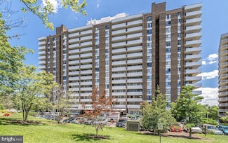 250 S Reynolds St Unit 612, Alexandria, VA 22304
