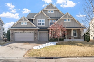3265 Arden Dr, Woodbury, MN 55129