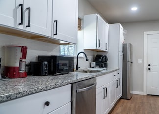 1406 Morse St, Commerce, TX 75428