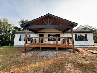 3943 Fykes Grove Rd, Cedar Hill, TN 37032