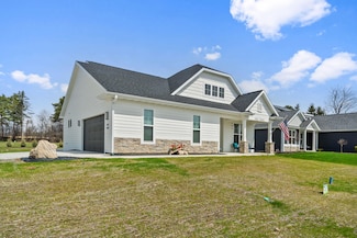 N102W6612 Susan Ln, Cedarburg, WI 53012