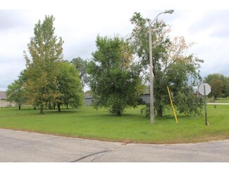 580 5th St NW, Richmond, MN 56368