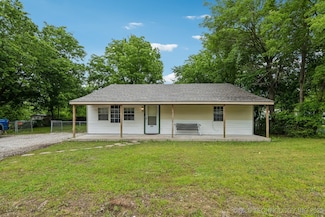 110 W Carter St, Sperry, OK 74073