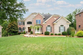 8030 Meadowcreek Dr, Cincinnati, OH 45244