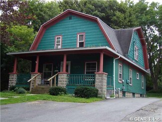 9 Shirley St, Shortsville, NY 14548