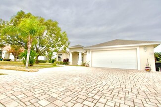 8231 Danbury Ln, Hudson, FL 34667