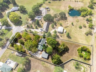 32308 E Rustic Cir, Grain Valley, MO 64029