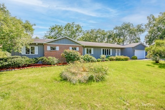 5N184 Fox Wilds Ct, Saint Charles, IL 60175