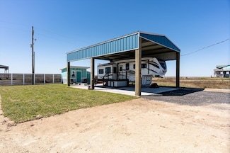 1137 Beach Front Rd, Bolivar Peninsula, TX 77617
