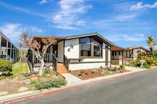 690 Persian Dr Unit 4, Sunnyvale, CA 94089