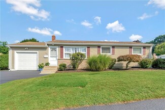 25 Stony Brook Dr, Cranston, RI 02920