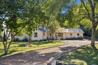 2221 Hobbs Rd, Nashville, TN 37215