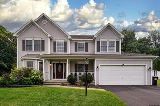 7 Thyme Cir, Rexford, NY 12148