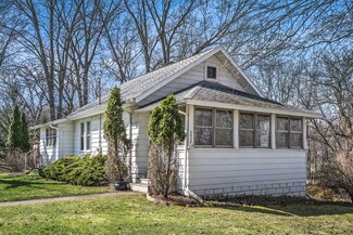 3638 Kent Ave, Kalamazoo, MI 49008