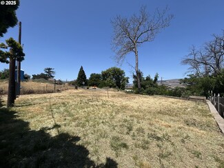 1916 E 9th St, the Dalles, OR 97058