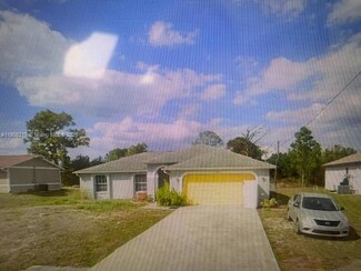 2714 15th St SW Unit 9, Lehigh Acres, FL 33976