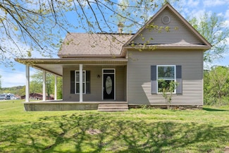 189 N Main St, Shirley, AR 72153