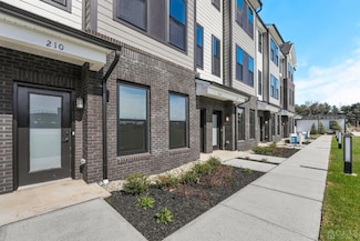 210 Lyla Ln, New Brunswick, NJ 08901