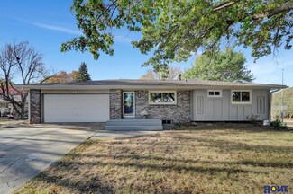 631 Pow Wow Cir, Lincoln, NE 68520