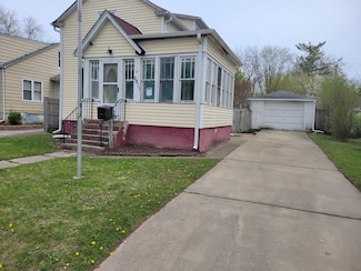 2811 Ezekiel Ave, Zion, IL 60099