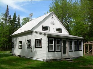 21 Demers Rd, Wentworths Location, NH 03579