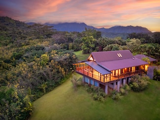 2540 Halaulani Rd, Kilauea, HI 96754