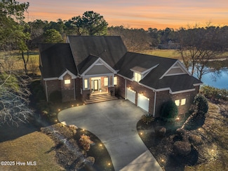 198 Cedar Point Dr, Wallace, NC 28466