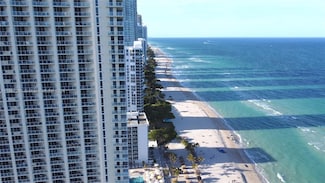 16699 Collins Ave Unit 3009, Sunny Isles Beach, FL 33160