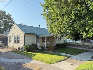 104 NW 12th St, Pendleton, OR 97801