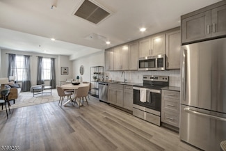 548 Franklin Ave Unit 215, Belleville, NJ 07109