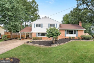 15018 Carlbern Dr, Centreville, VA 20120