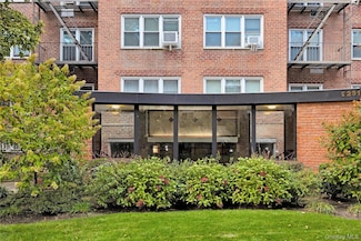 92-31 57th Ave Unit 4M, Elmhurst, NY 11373