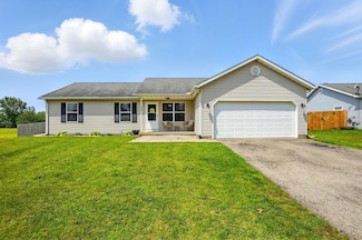 203 Berschet Dr, South Charleston, OH 45368
