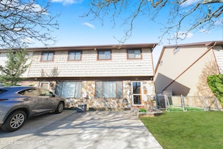 9 Rolling Hill Green, Staten Island, NY 10312