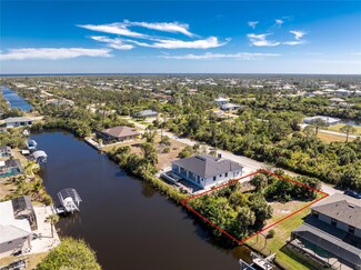15056 Hennipen Cir, Port Charlotte, FL 33981