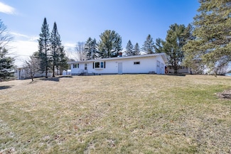 904 Hollywood Dr, Merrill, WI 54452