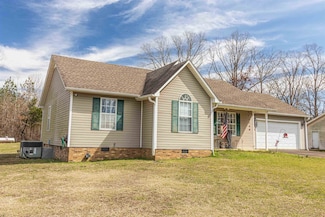 429 Twin View Cir, Selmer, TN 38375