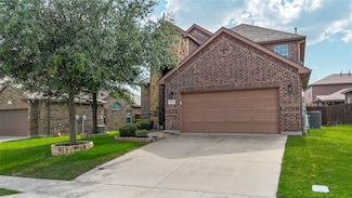 3028 Maple Creek Dr, Fort Worth, TX 76177