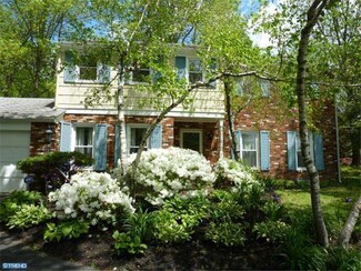 1 Forest View Rd, Rose Valley, PA 19086