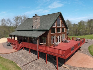 N5502 90th St, Elmwood, WI 54740
