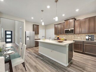 6661 Lahna Oak Dr, Conroe, TX 77304